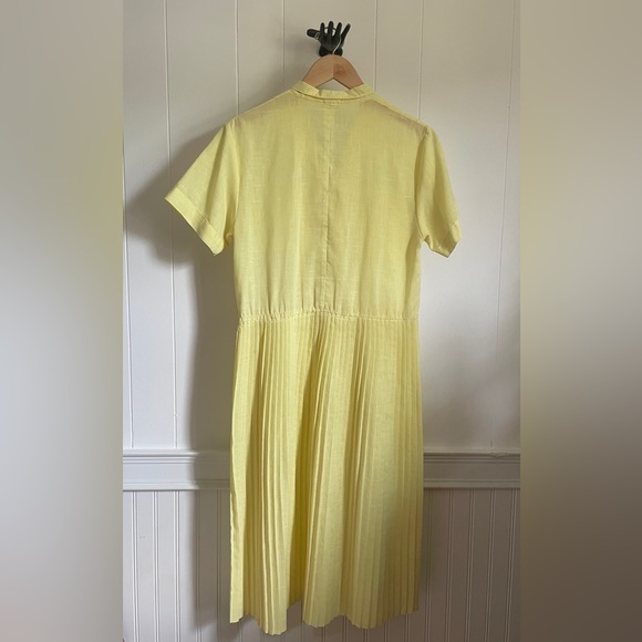 Vintage El and Gi yellow accordion summer dress. Medium, lightweight, cotton. - Picture 4 of 5